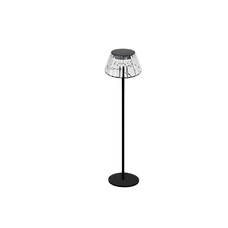 Współczesna industrialna wodoodporna solarna lampa stojąca LED USB z żelaza i szkła do ogrodu |