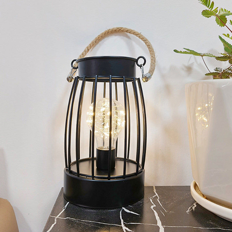Nowoczesna minimalistyczna lampa stołowa LED w pionowe paski, kwadratowa, okrągła, żelazna do salonu