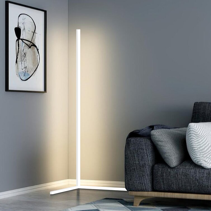 Lampa podłogowa narożna