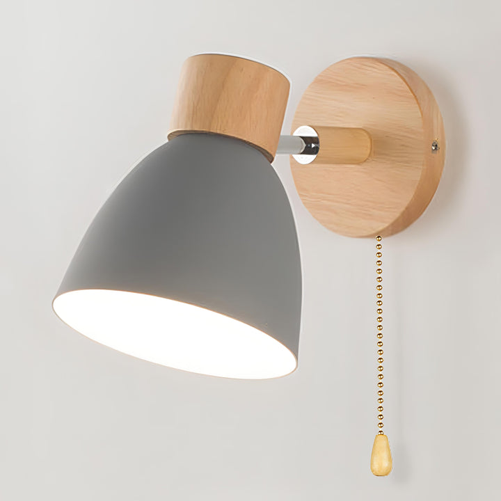 Nordycka nowoczesna wisząca lampa ścienna z włącznikiem wykonana z drewna