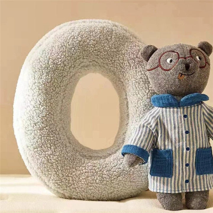 Poduszka PlushLetter - Miękka Poduszka w Kształcie Litery do Sypialni i Pokoju Dziecięcego