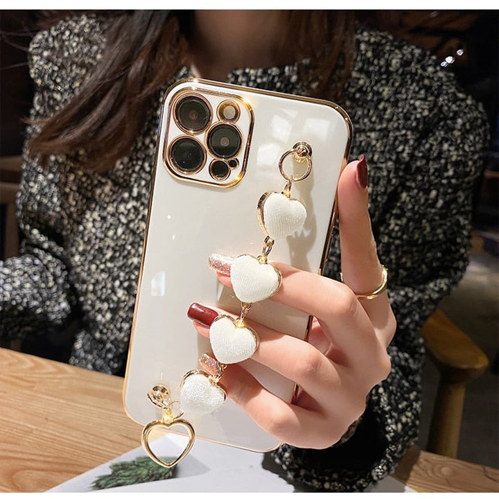 Etui iPhone w Kształcie Serca z Cennych Metali