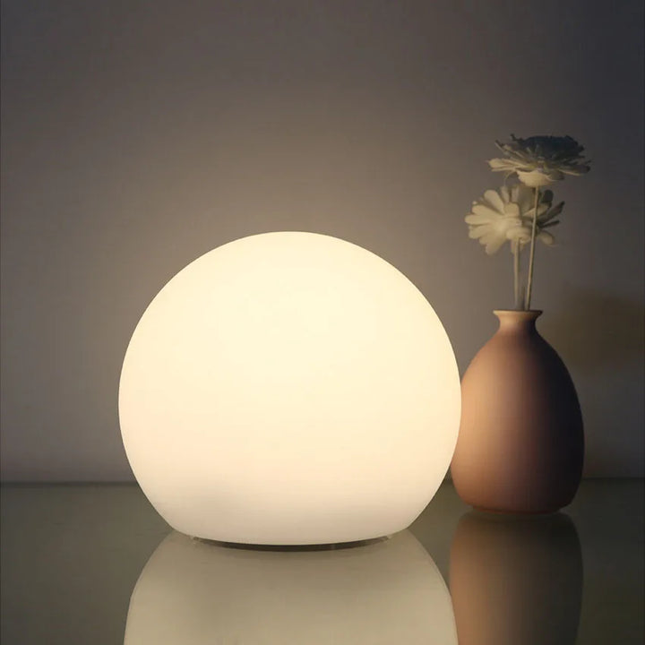 GlowSphere – Lampa stołowa z nowoczesnym, światowym urokiem