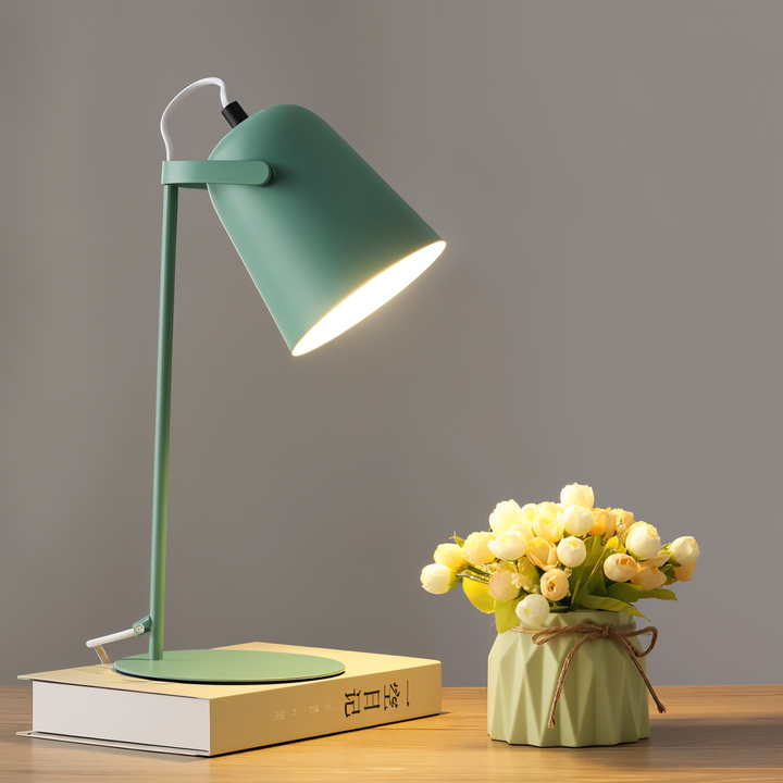 Macaron – Regulowana Lampa Nordic do Stylowego Biura