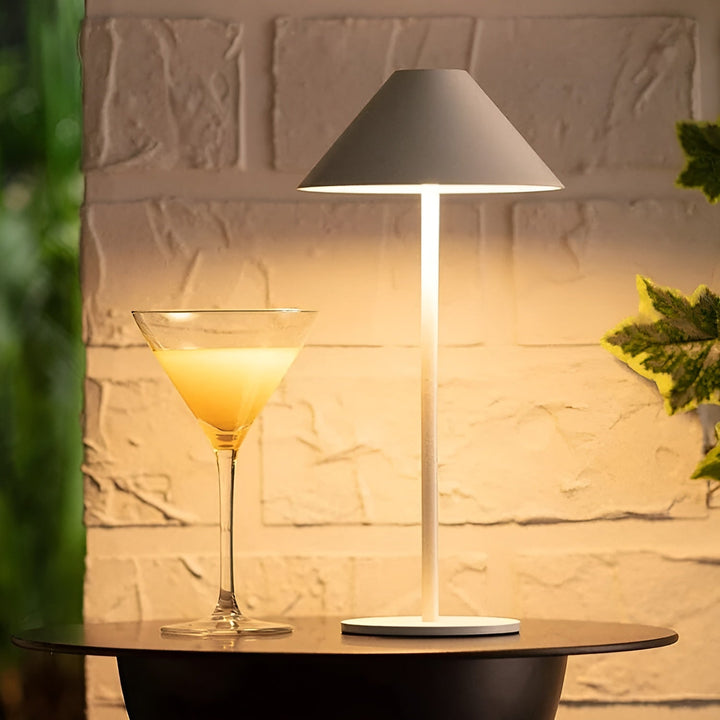 LumiLuxe - Przyciemniana Nordycka Lampa Stołowa LED z Dotykowym Sterowaniem