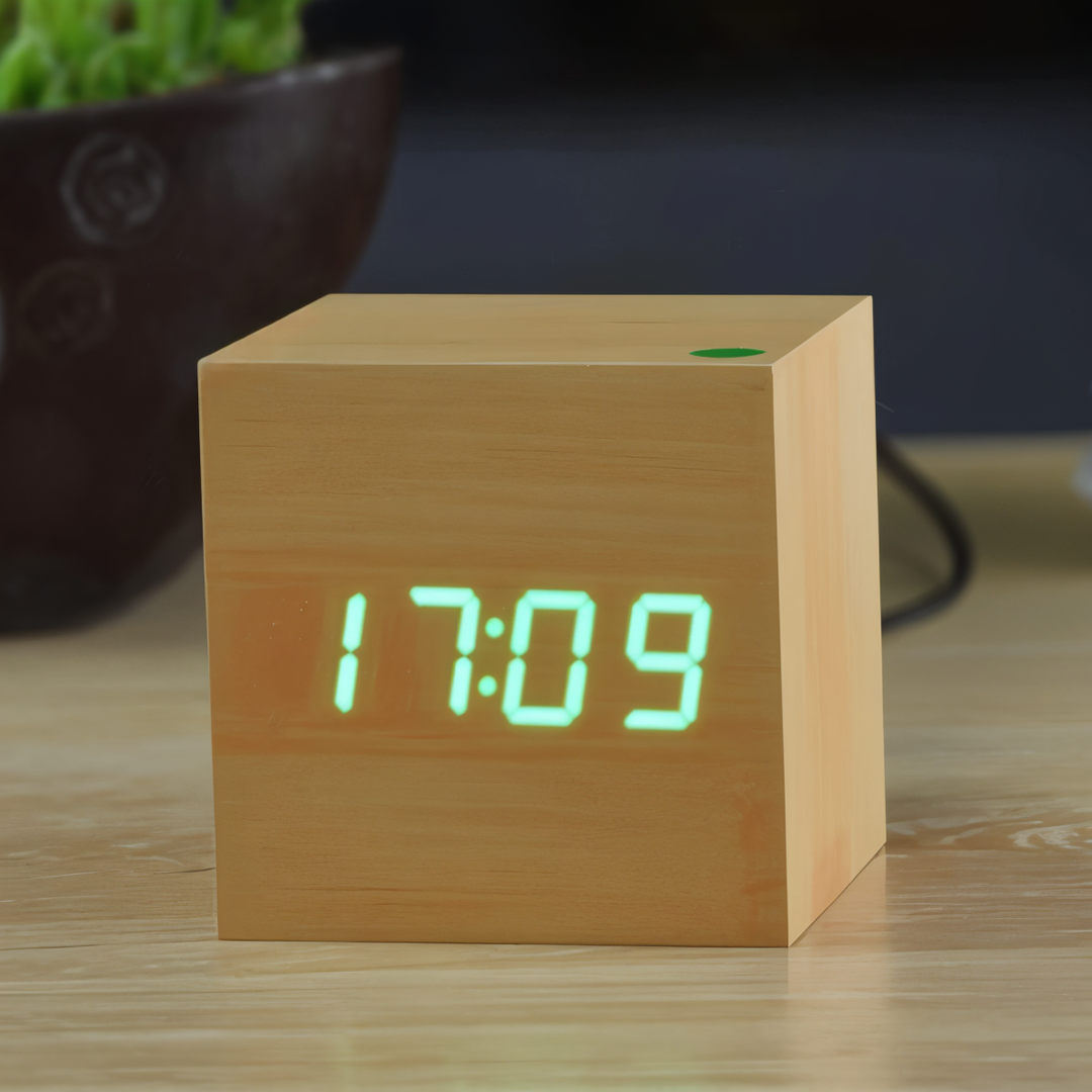 Cyfrowy zegar LED - Zegar sześcienny - Zegar drewniany