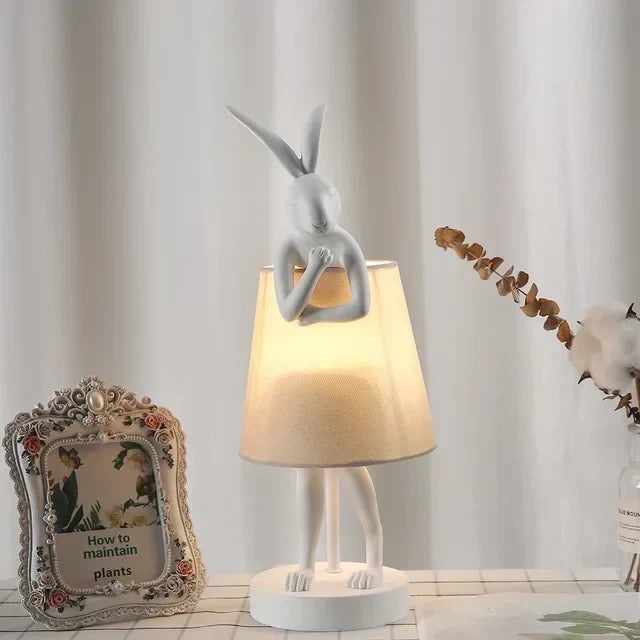 Lampka stołowa Królik – Przyciemniana lampka LED nocna w nowoczesnym designie do pokoju dziecięcego i salonu |