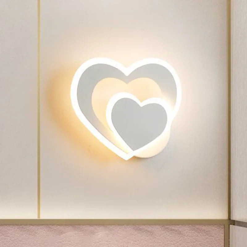Lampa Ścienna w Kształcie Serca | Romantyczny Design | Łatwa Instalacja - AtmosLove