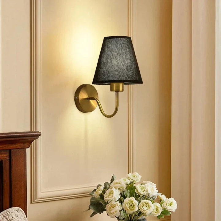 Lampa Ścienna z Tkaniny