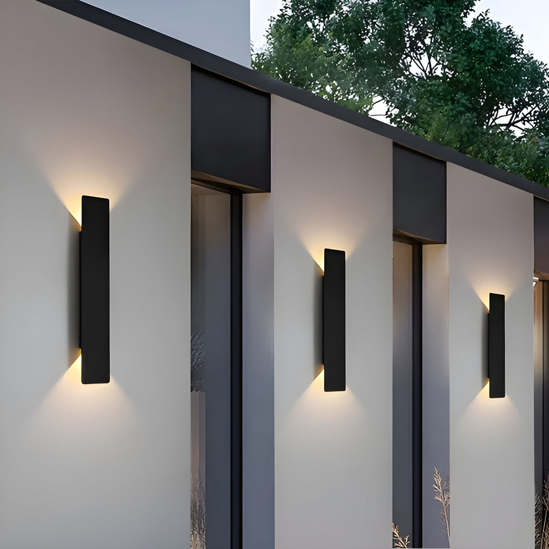 Lampa ścienna LED odporna na warunki atmosferyczne w nowoczesnym stylu, wykonana z aluminium do użytku na zewnątrz