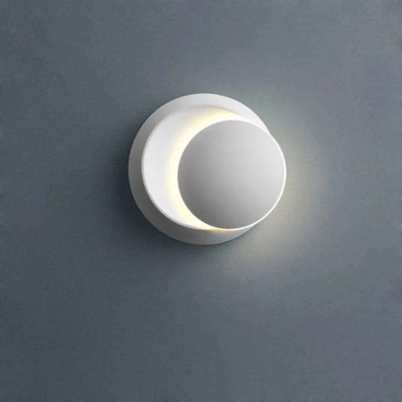 Minimalistyczna Lampa Ścienna w Kształcie Kuli