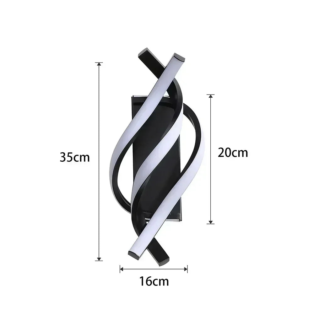 Lampa ścienna w kształcie spirali