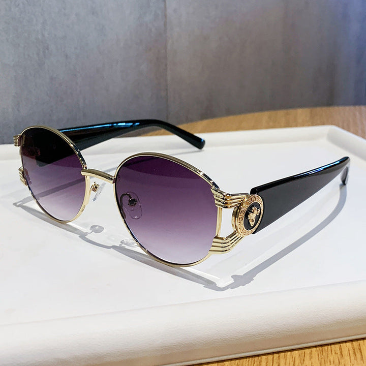 Damskie eleganckie okulary przeciwsłoneczne z luksusową metalową oprawą i lustrzanymi soczewkami
