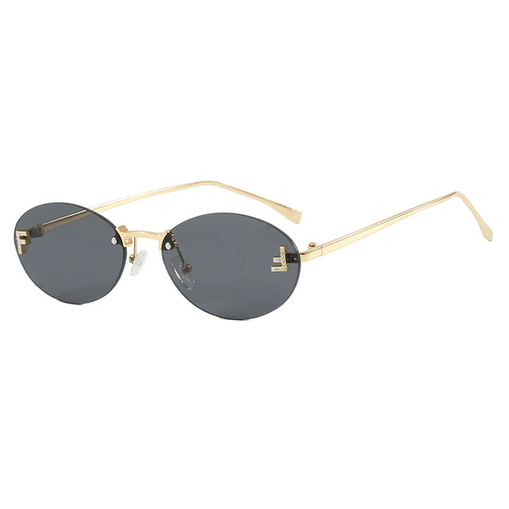 Damskie modne okulary przeciwsłoneczne z eleganckim lustrzanym frontem i delikatną metalową oprawką
