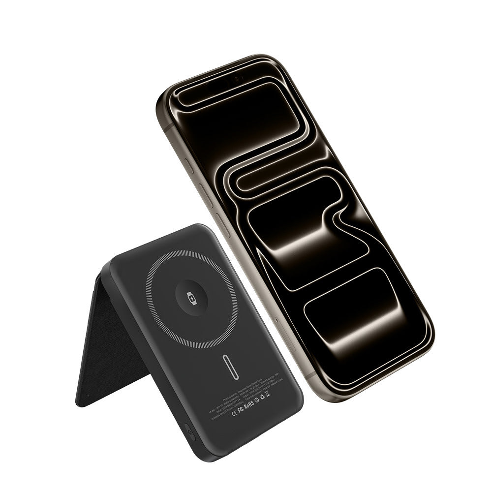 Etui na smartfon z wbudowanym slotem na karty i stojakiem