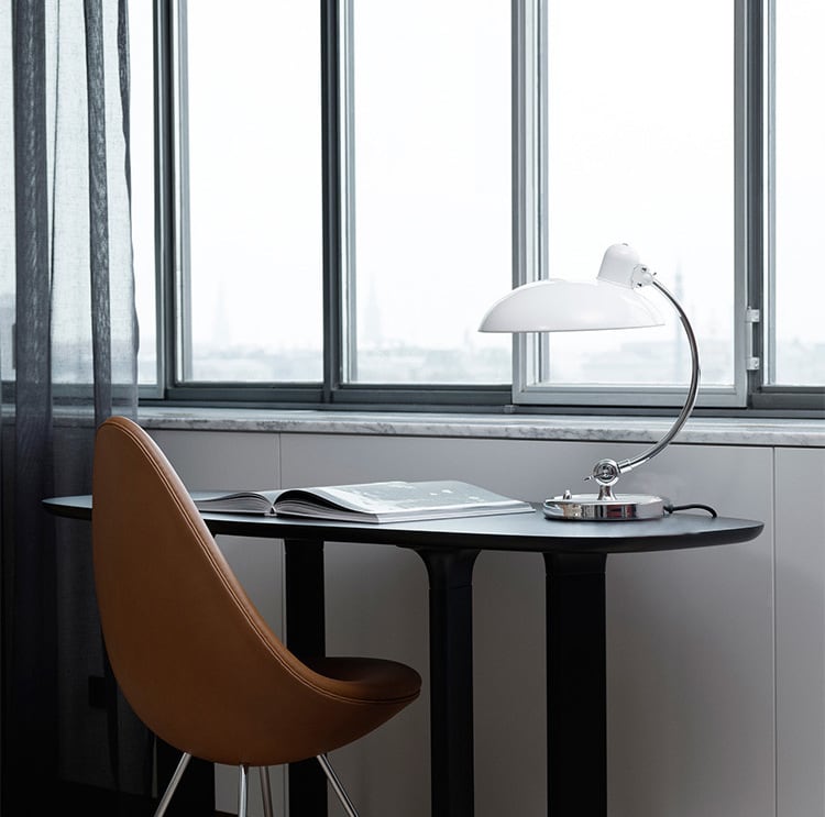 Replika Lampy Stołowej Bauhaus KI Classic