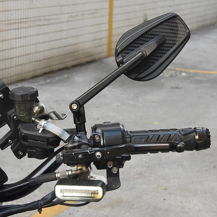 Lusterko motocyklowe z nowoczesnym designem wykonane z aluminium