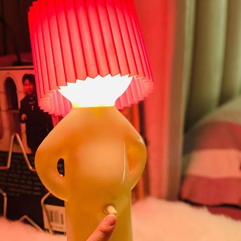Mniejsza Lampa Stołowa dla Niegrzecznego Chłopca