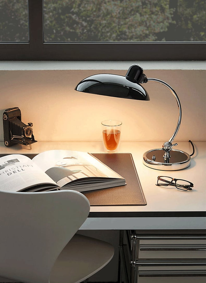 Replika Lampy Stołowej Bauhaus KI Classic