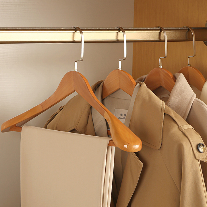 Oaklee Élite – Luksusowe Wieszaki Drewniane z Wyrafinowanym Designem