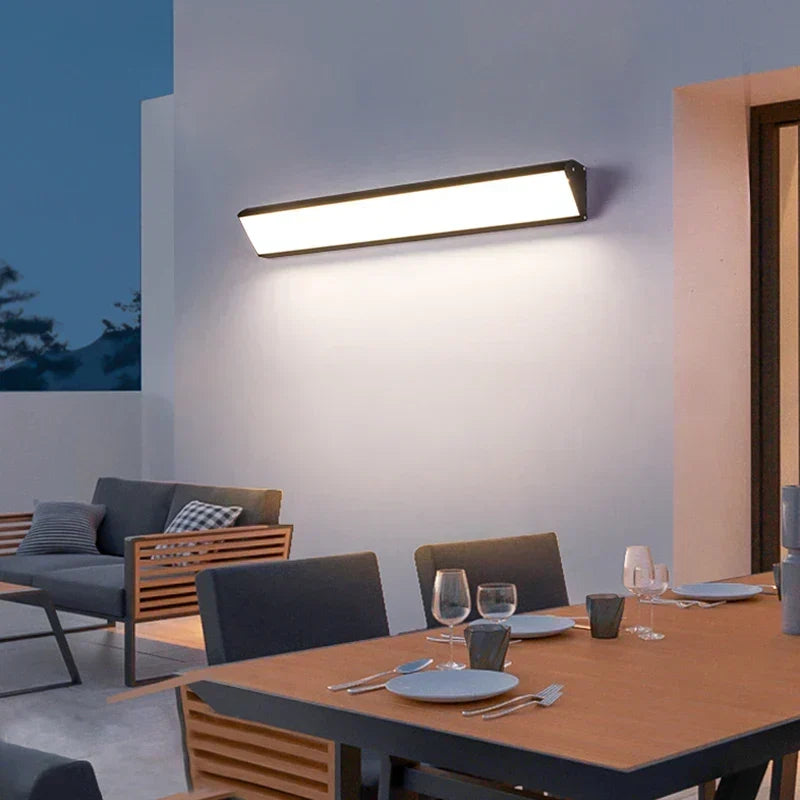 PatioGlow - Wodoodporna Lampa Ścienna LED
