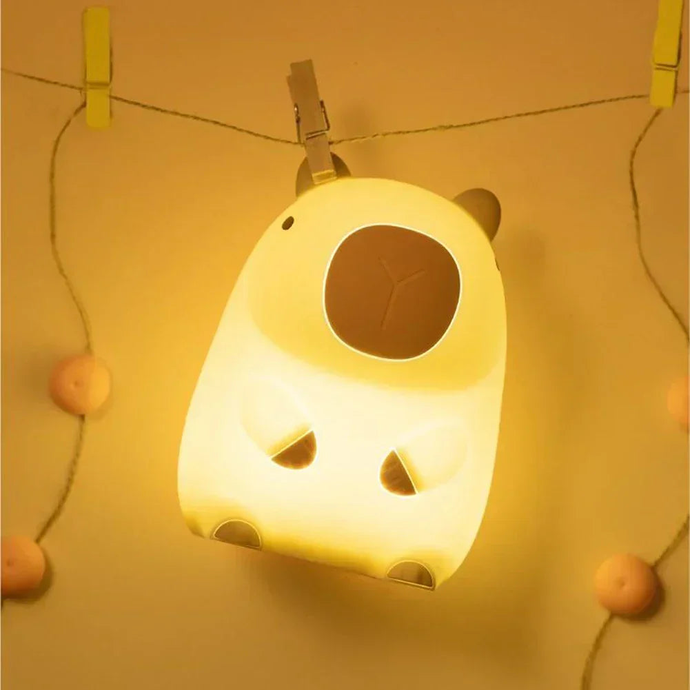 Capybara Light - Ładowana lampka nocna w kształcie kapibary z silikonem i baterią 800mAh
