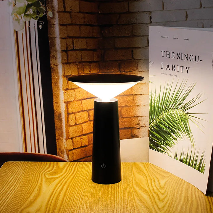 – Nowoczesna Lampa Stołowa z USB