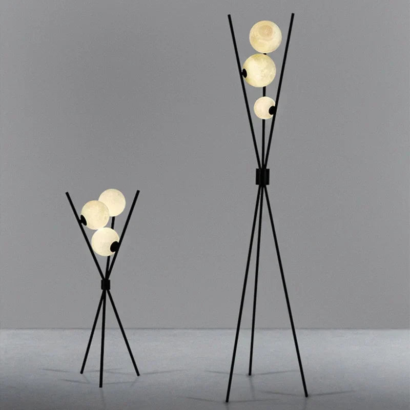 LunaGlow 3D Lampa Podłogowa Księżyc nowoczesny design z tripod LED!