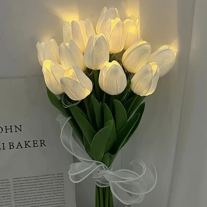 TulipGlow - Przenośna LED Lampa Nocna w Kształcie Tulipana