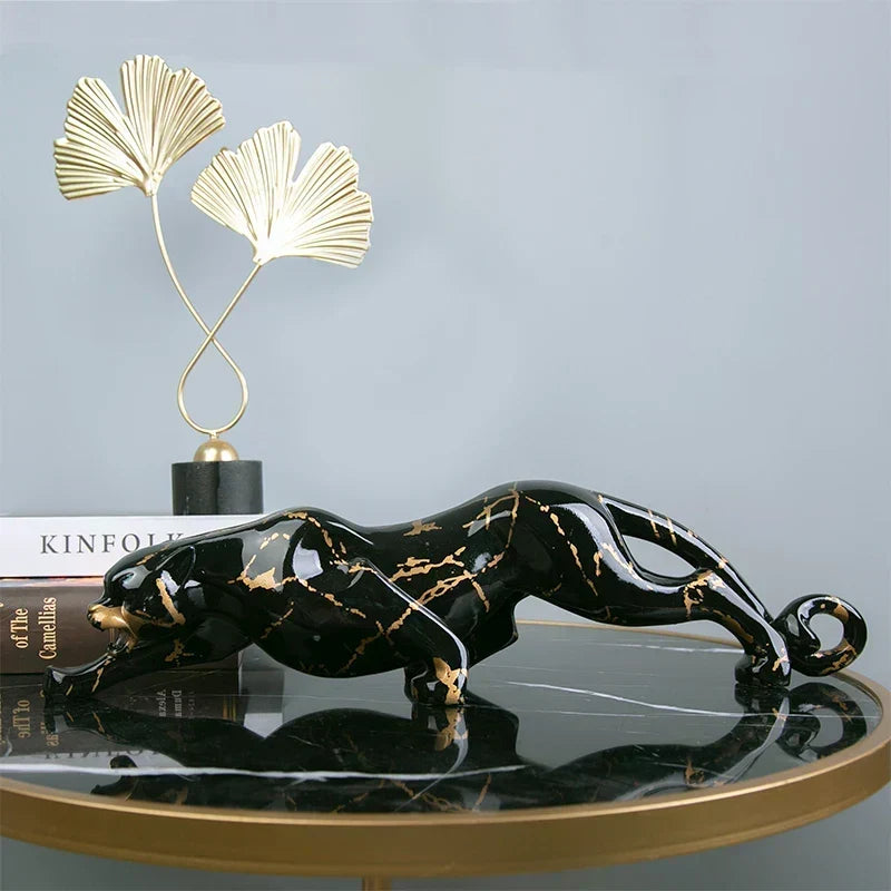 Elegancki Rzeźbiarz Kamienia Jaguar