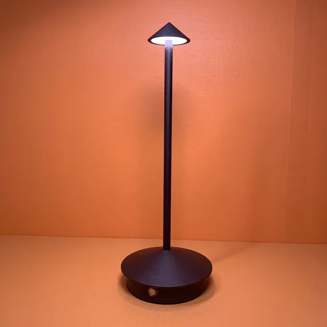 Lampa stołowa z akumulatorem Kreatywna lampa do jadalni Dotykowa lampa LED do hotelu Bar Kawa Pina Pro Lampa dekoracyjna biurkowa