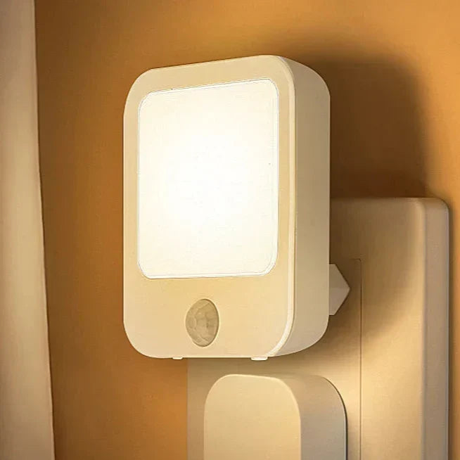 Sensilux Mini LED Nocna Lampa | Z Czujnikiem Ruchu | Ciepła i Zimna Biała | Do Korytarza, Sypialni i Łazienki