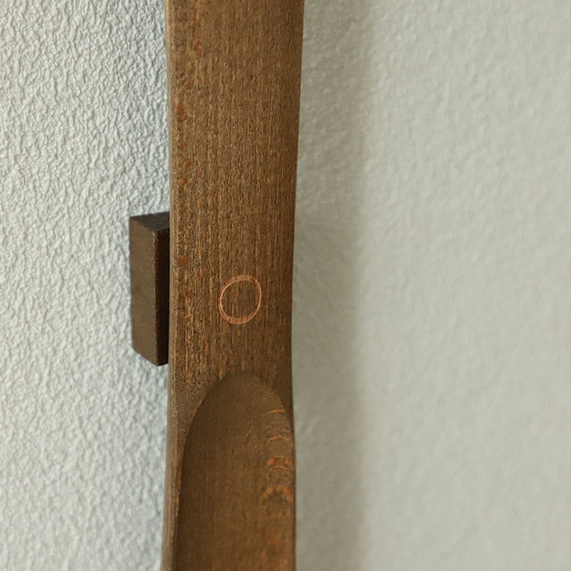 Drewniana łyżka do butów z długim uchwytem i magnesem