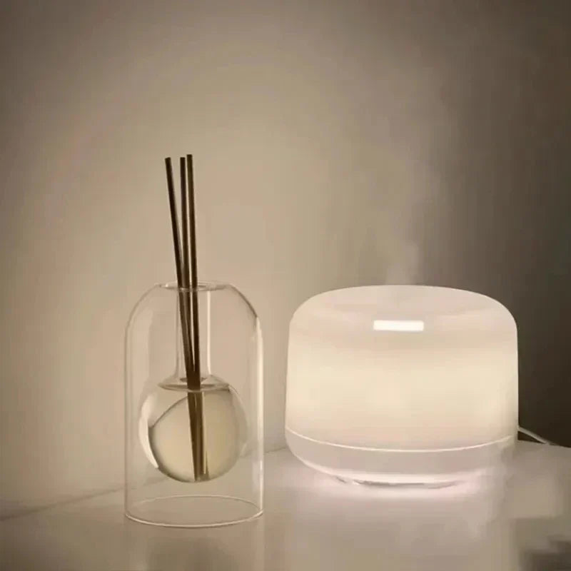 AromaLuxe – Elegancki dyfuzor zapachowy o minimalistycznym designie dla uspokajającej atmosfery