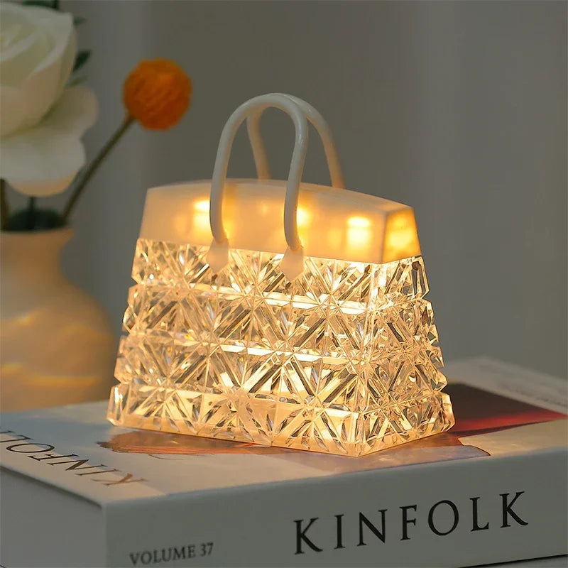 CrystalBag | Kreatywna Akrylowa Lampa Nocna w Kształcie Torebki
