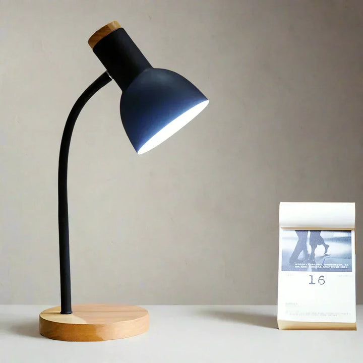 Oświetlenie Jesienne i Zimowe | Nordic Creative Wood Art Żelazna Lampa Biurkowa LED - Moxie