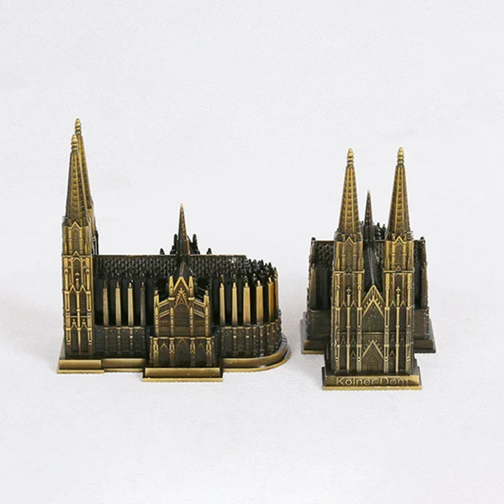 Model Katedry Kolońskiej Metal Antyczny Brąz Niemcy Figurka Budynku Katedry Kolońskiej Światowej Sławy Zabytek Architektury Dekoracja