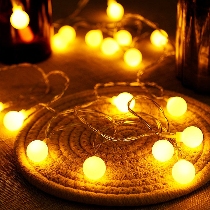 Świecące LED Fairy Bubble String Lights Świąteczne Oświetlenie