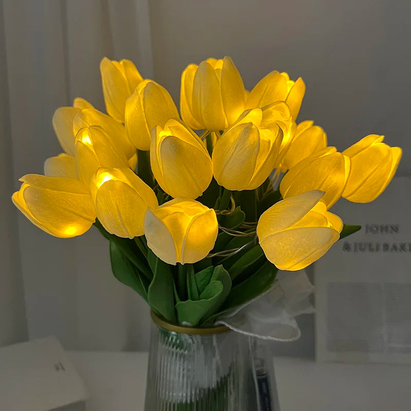 Lampa LED z sztucznym bukietem tulipanów idealna na prezenty lub jako dekoracja domu na przyjęcia weselne