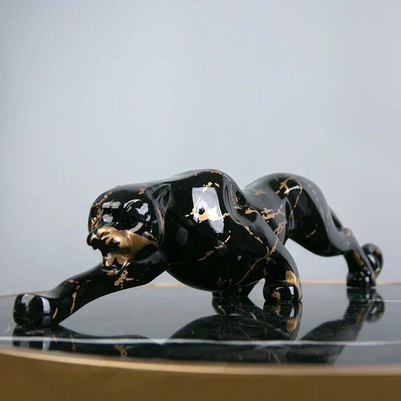 Elegancki Rzeźbiarz Kamienia Jaguar