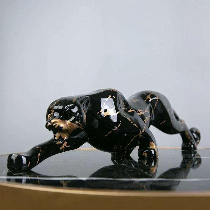 Elegancki Rzeźbiarz Kamienia Jaguar