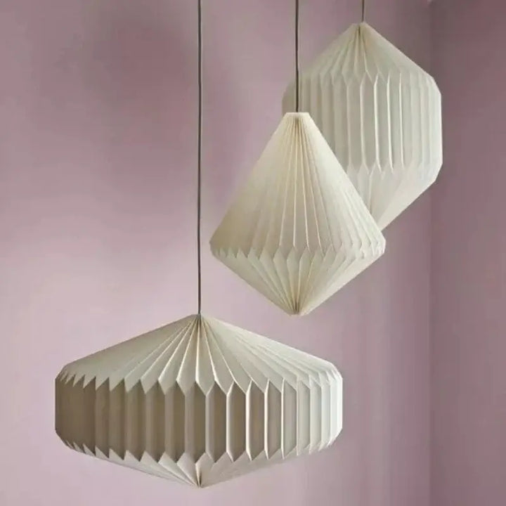 Elegancka lampa papierowa inspirowana origami