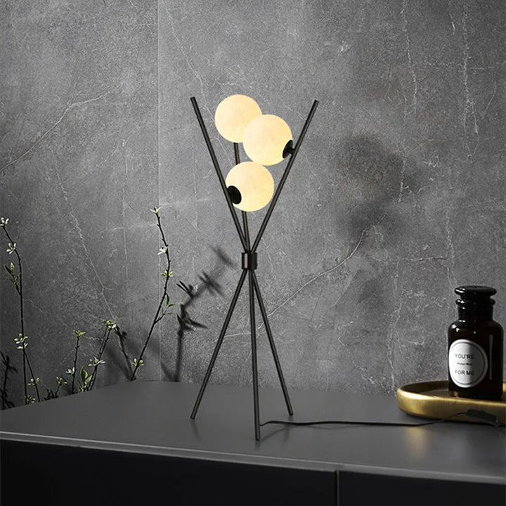 LunaGlow 3D Lampa Podłogowa Księżyc nowoczesny design z tripod LED!