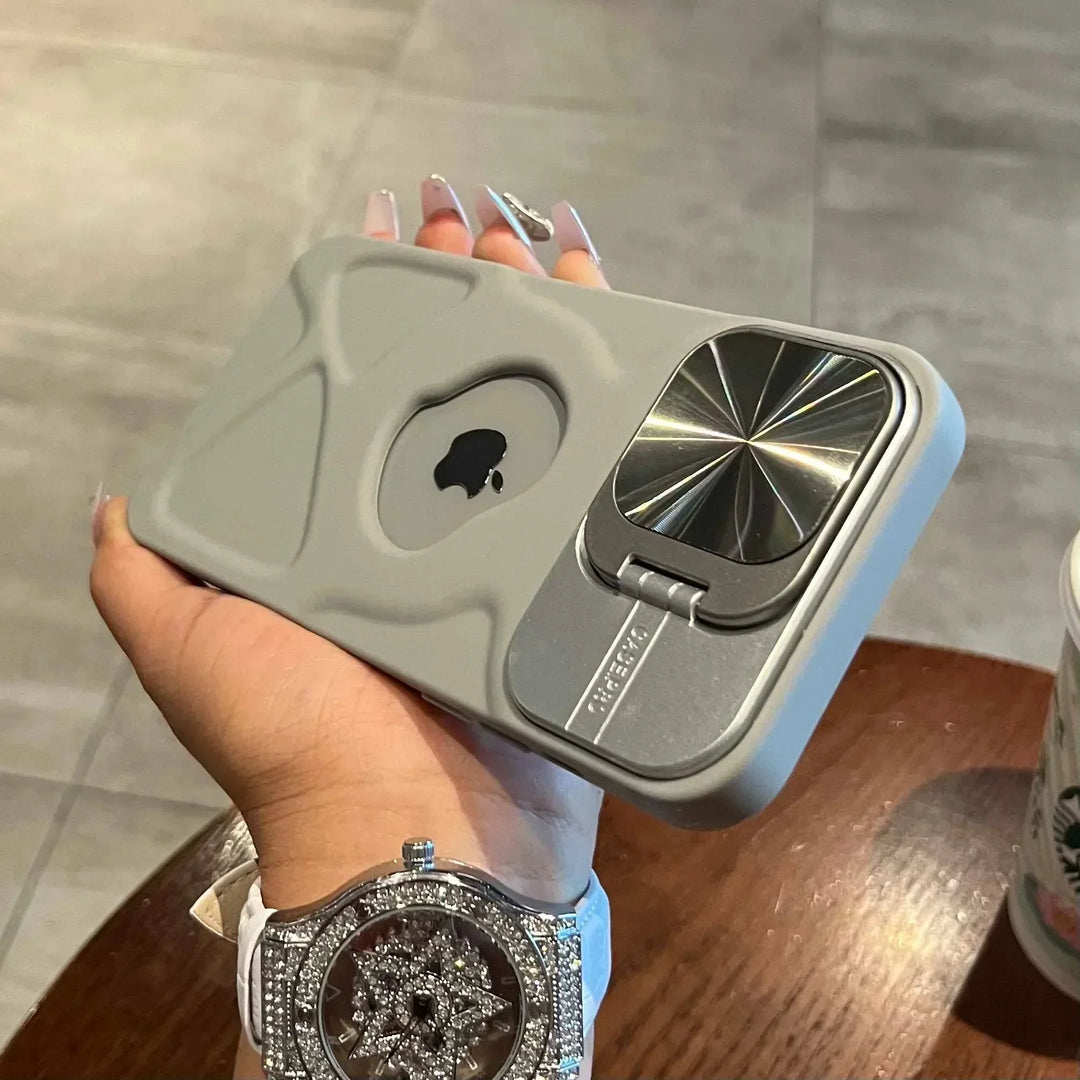 Etui na iPhone z ochroną soczewki MagSafe Soft Flip