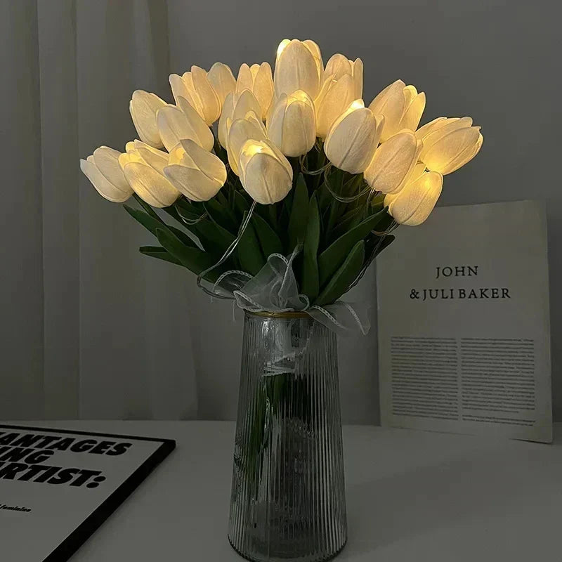 TulipGlow - Przenośna LED Lampa Nocna w Kształcie Tulipana