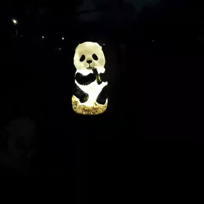 Słoneczna lampa panda do ogrodu, wodoodporna dekoracja na patio
