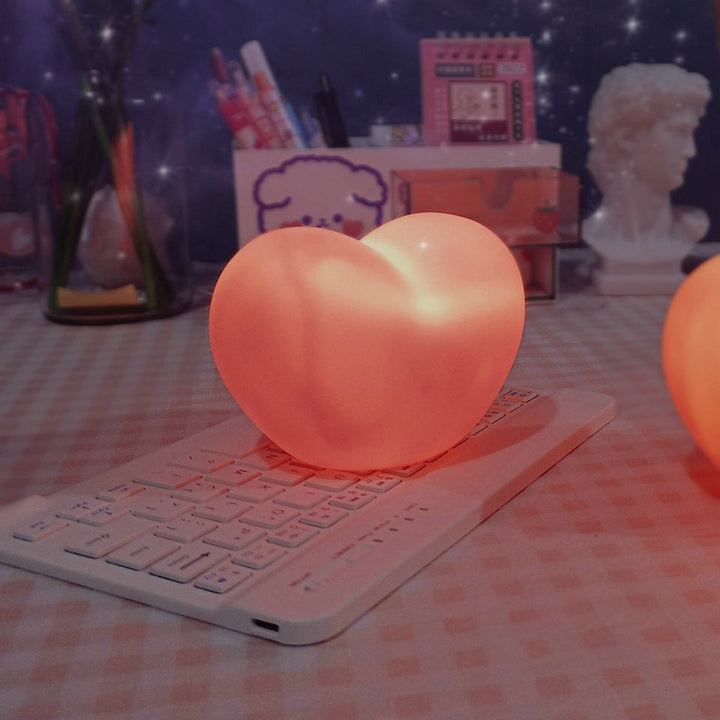 LuvSphere Silikonowa Lampka LED na Noc | W Kształcie Serca | Lampa Stołowa | Ciepłe Światło Nastrojowe | Dekoracyjna