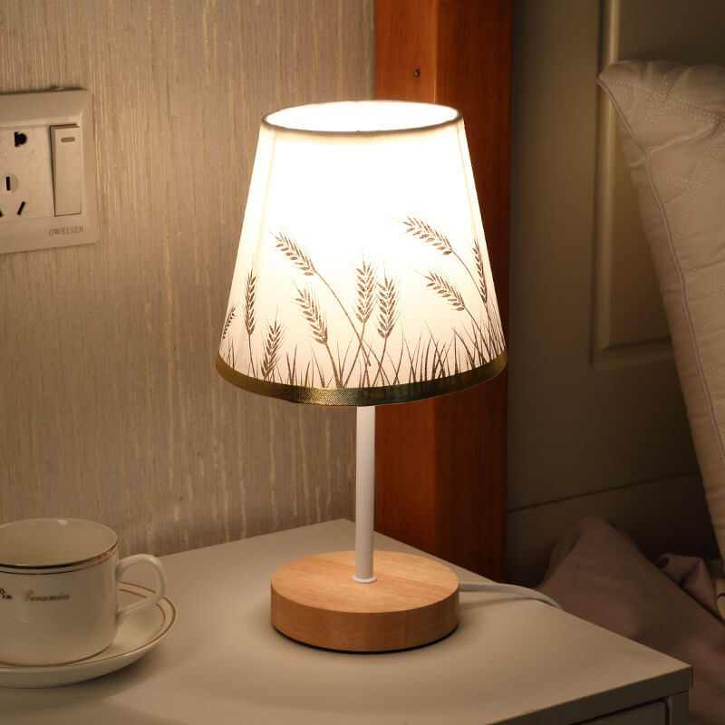 Nordycka Vintage Lampa Stołowa z Tkaniny i Litego Drewna LED