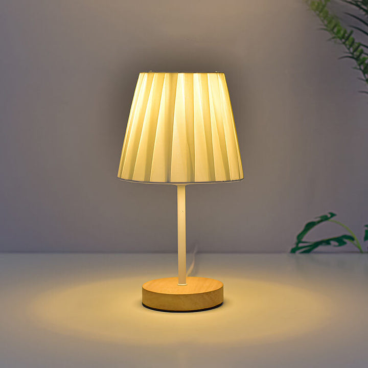 Nordycka Vintage Lampa Stołowa z Tkaniny i Litego Drewna LED