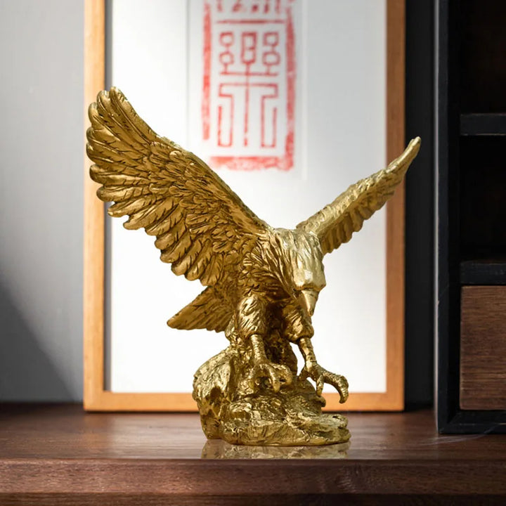 Figurka Orła Złotego z Żywicy - Artystyczny Model Zwierzęcia do Domu lub Biura - Feng Shui Dekoracyjna Figura